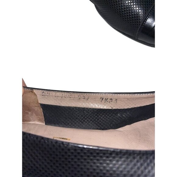 Vintage Salvatore Ferragamo Black Leather Pumps Size 7.5 Y2K - Picture 8 of 10